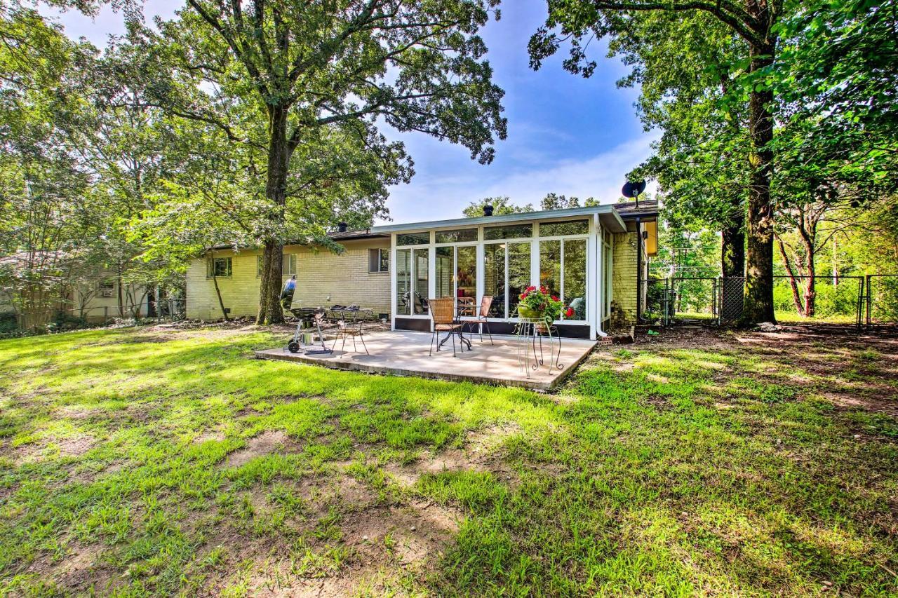 Charming Hot Springs Home With Sunroom And Yard Kültér fotó