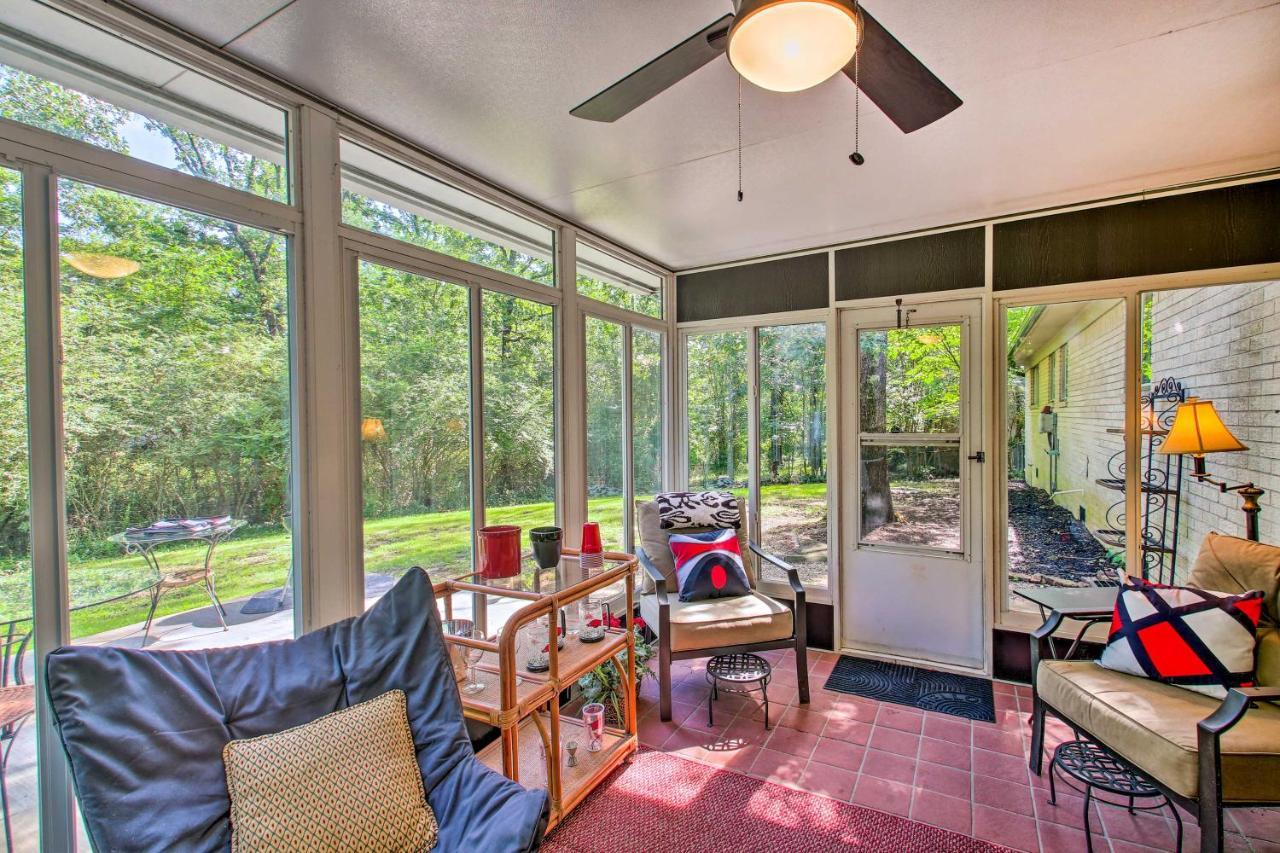 Charming Hot Springs Home With Sunroom And Yard Kültér fotó