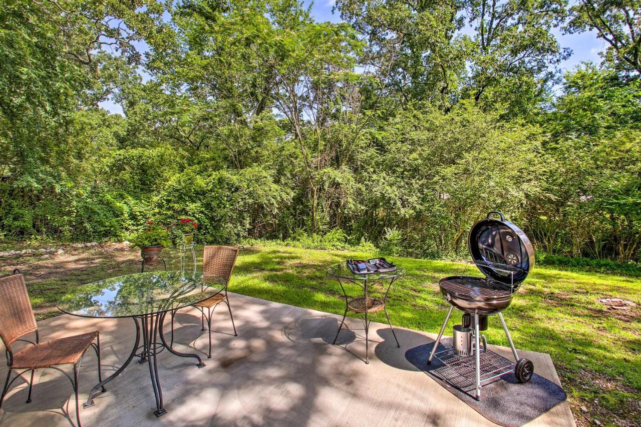 Charming Hot Springs Home With Sunroom And Yard Kültér fotó