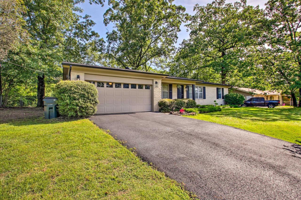 Charming Hot Springs Home With Sunroom And Yard Kültér fotó
